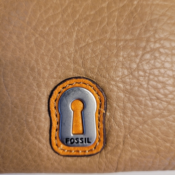 FOSSIL CLUTCH "Flower & Sunshine" Light Brown Leather w/ Pink, Orange, & Cream - Picture 5 of 12